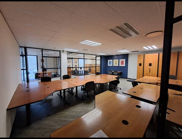 126M² OFFICE TO LET IN ILLOVO